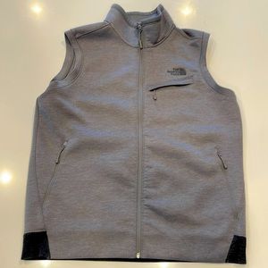 Mens TNF Vest in new condition. Size: Large